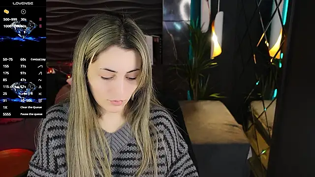 KylieMellow online show from February 12, 2026, 5:29 am