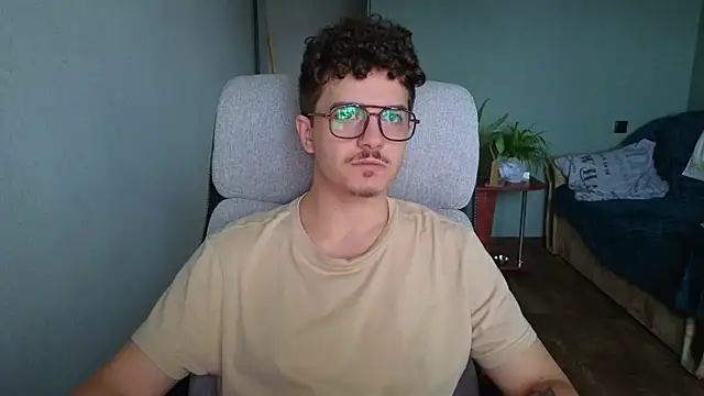 Remy Miles online show from October 31, 2025, 7:16 am