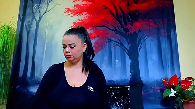 Snapshot of ElizabethEven chatting on October 14, 2025, 9:04 pm ElizabethEven online show from October 14, 2025, 9:04 pm