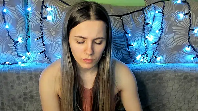 MaggieCake online show from February 13, 2025, 5:26 am