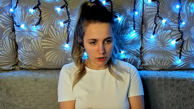 MaggieCake online show from March 9, 2026, 2:59 am