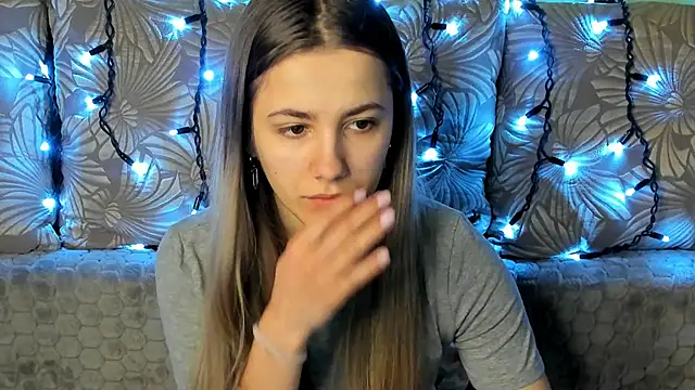 MaggieCake online show from February 27, 2025, 5:40 am