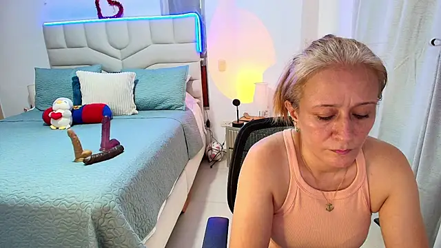 Naty Stone online show from July 16, 2026, 10:18 pm