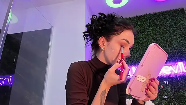 realhotfallingdevil online show from February 3, 2026, 4:54 am