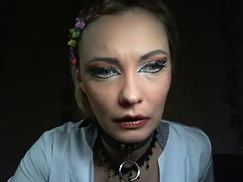 WildMissNiks online show from March 12, 2026, 9:13 am