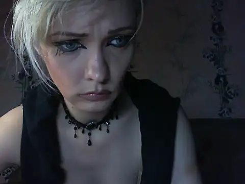 WildMissNiks online show from July 22, 2026, 7:54 am
