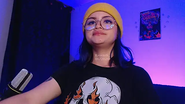 Snapshot of Raventh_ chatting on June 23, 2026, 3:04 am Raventh online show from June 23, 2026, 3:04 am