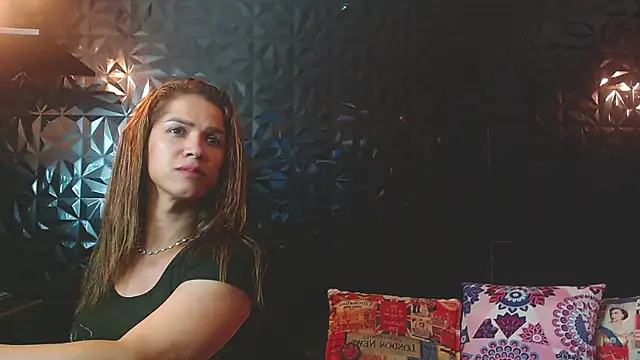 Snapshot of PINK__LOLA1 chatting on November 19, 2025, 8:09 pm PINK LOLA1 online show from November 19, 2025, 8:09 pm