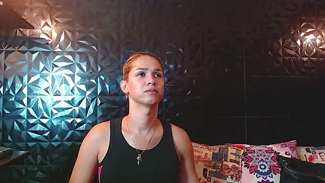 PINK  LOLA1 online show from May 21, 2026, 11:46 pm