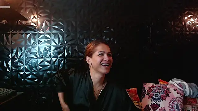 Snapshot of PINK__LOLA1 chatting on February 25, 2026, 12:11 am PINK LOLA1 online show from February 25, 2026, 12:11 am