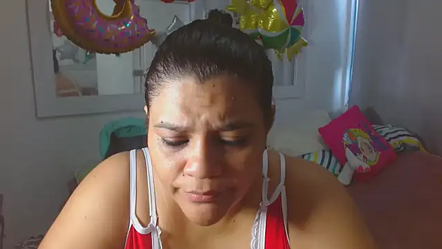 Snapshot of Selenna01 chatting on October 4, 2025, 1:01 pm Selenna01 online show from October 4, 2025, 1:01 pm