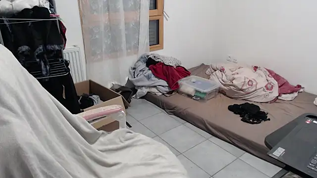 missthon0 online show from November 10, 2025, 11:48 am