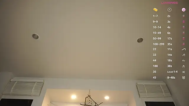 Snapshot of Amylittlestar chatting on May 14, 2026, 11:24 pm Amylittlestar online show from May 14, 2026, 11:24 pm
