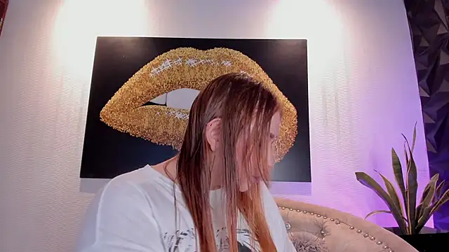 Snapshot of hannamartinn chatting on October 27, 2025, 3:46 pm hannamartinn online show from October 27, 2025, 3:46 pm