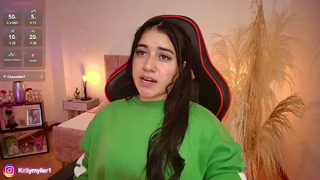 Snapshot of KallyMyller1 chatting on February 10, 2025, 7:17 pm KallyMyller1 online show from February 10, 2025, 7:17 pm