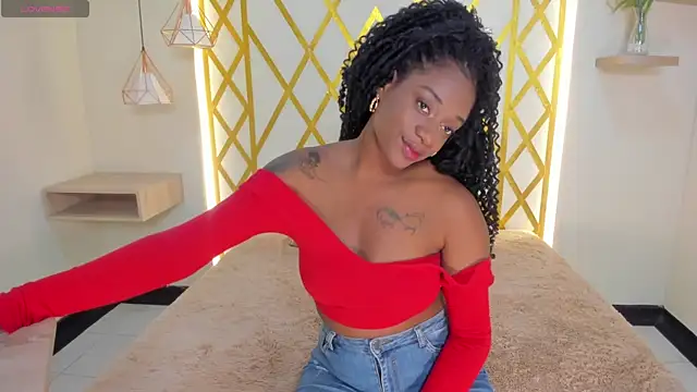 maryevans  online show from November 11, 2025, 2:23 pm