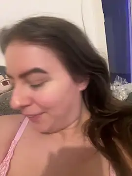 eleonoree online show from March 9, 2026, 9:07 pm