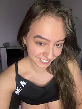 eleonoree online show from February 1, 2026, 6:28 pm