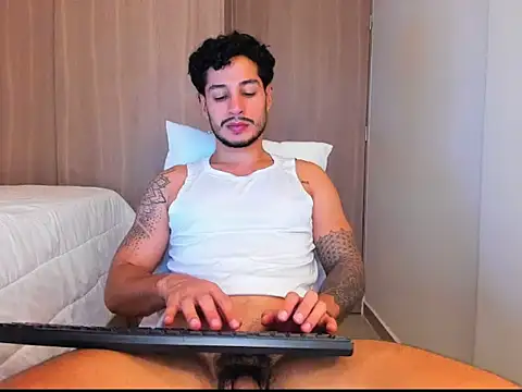 Snapshot of Sirs_papi chatting on February 6, 2026, 3:57 am Sirs papi online show from February 6, 2026, 3:57 am