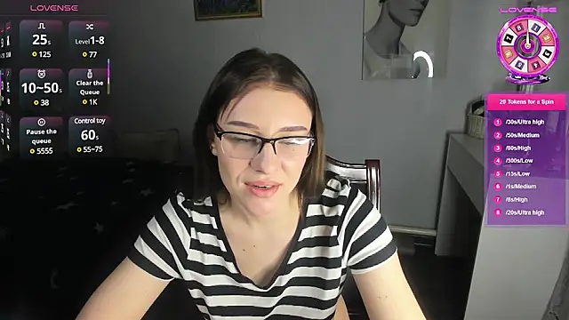 Snapshot of KindKristy chatting on February 22, 2025, 5:12 am KindKristy online show from February 22, 2025, 5:12 am