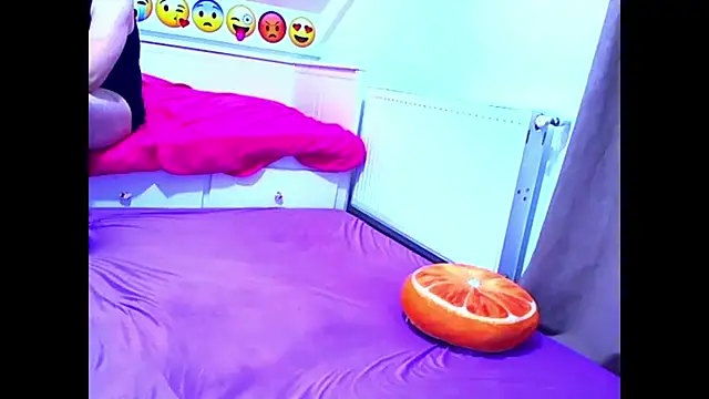 Snapshot of evehotty chatting on February 8, 2026, 8:06 pm evehotty online show from February 8, 2026, 8:06 pm