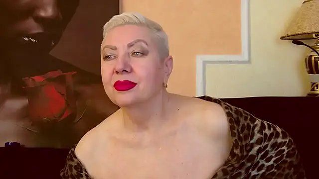 LadyPosh online show from December 3, 2025, 9:03 pm