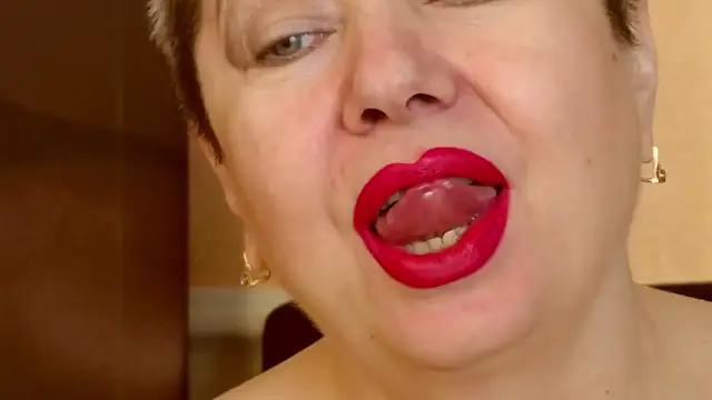 Snapshot of LadyPosh chatting on February 11, 2026, 8:25 am LadyPosh online show from February 11, 2026, 8:25 am