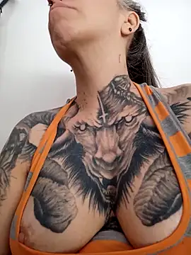 Snapshot of vamporasuccubus19777 chatting on February 9, 2026, 6:50 pm vamporasuccubus19777 online show from February 9, 2026, 6:50 pm