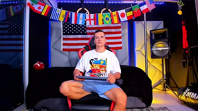 Snapshot of Aydenmiller96 chatting on July 11, 2026, 1:00 pm Aydenmiller96 online show from July 11, 2026, 1:00 pm