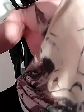 Snapshot of sexy_fit_guy_on_cam chatting on December 9, 2024, 4:58 pm sexy fit guy on cam online show from December 9, 2024, 4:58 pm