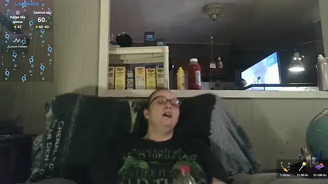 Snapshot of ZeTurtleMaster chatting on November 23, 2025, 1:15 am ZeTurtleMaster online show from November 23, 2025, 1:15 am