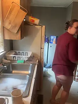 Snapshot of ZeTurtleMaster chatting on February 21, 2026, 6:10 pm ZeTurtleMaster online show from February 21, 2026, 6:10 pm