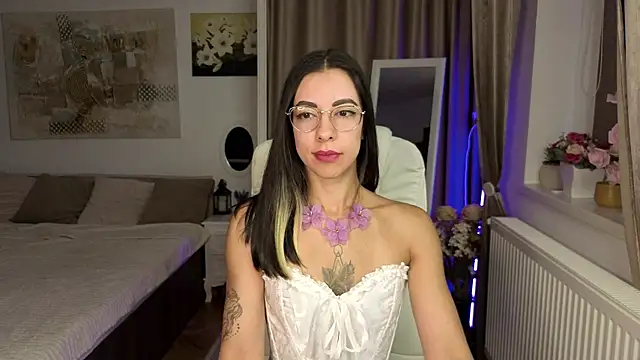 silver eve online show from October 7, 2025, 12:39 pm