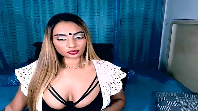 sexyindianchic online show from April 8, 2026, 7:37 pm