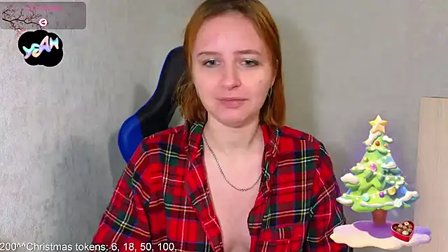 DanaMartina online show from December 18, 2025, 7:29 pm