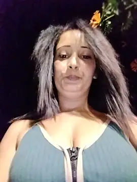 Snapshot of Alina03210 chatting on June 30, 2026, 8:20 pm Alina03210 online show from June 30, 2026, 8:20 pm