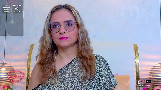 MarilynVega1 online show from July 6, 2026, 8:44 pm