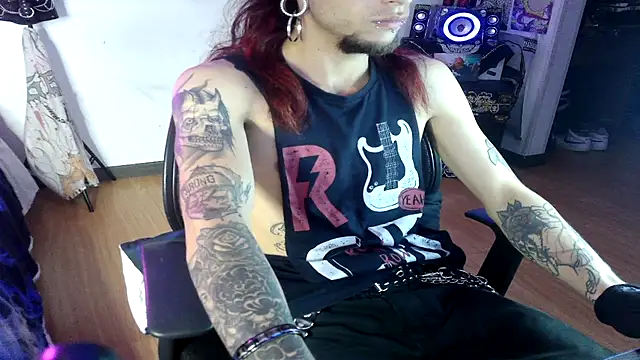 davidroses420 online show from December 2, 2024, 11:46 pm