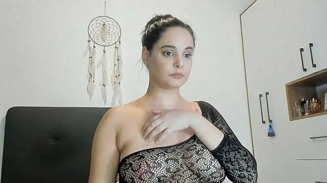 Snapshot of Allees95 chatting on March 20, 2025, 5:36 pm Allees95 online show from March 20, 2025, 5:36 pm