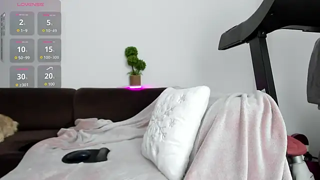 Snapshot of baby_alice chatting on February 5, 2026, 10:38 pm baby alice online show from February 5, 2026, 10:38 pm