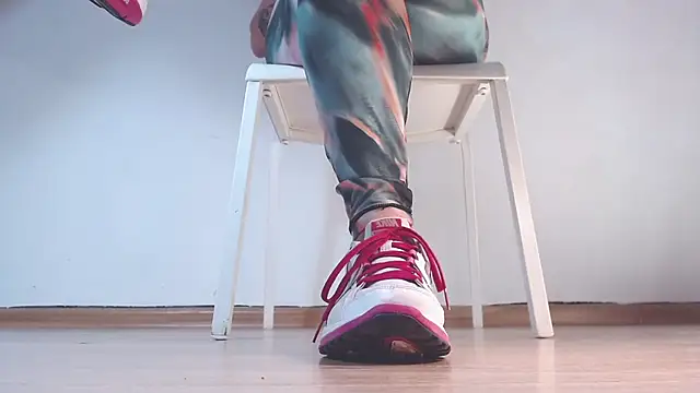 Foot Goddes  online show from December 13, 2024, 7:04 am