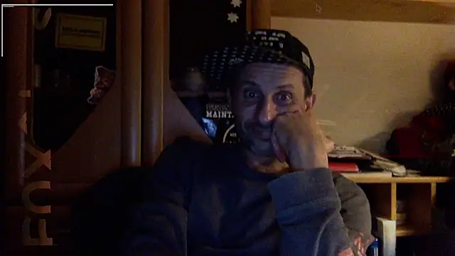 Snapshot of FireFox_Feel chatting on November 17, 2025, 12:03 am FireFox Feel online show from November 17, 2025, 12:03 am