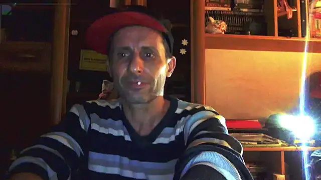 Snapshot of FireFox_Feel chatting on November 7, 2025, 7:29 pm FireFox Feel online show from November 7, 2025, 7:29 pm