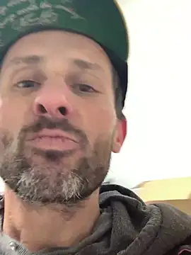 Snapshot of FireFox_Feel chatting on November 25, 2025, 4:07 pm FireFox Feel online show from November 25, 2025, 4:07 pm