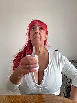 sofy alone online show from October 31, 2025, 3:52 pm