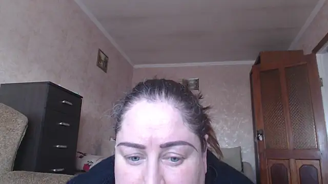 Amy August online show from February 27, 2026, 8:36 am