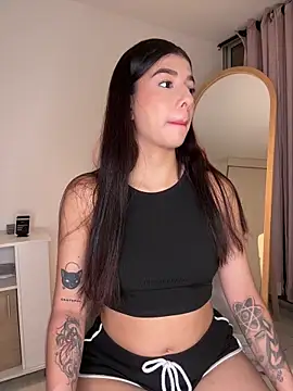 Veronica ar online show from April 19, 2026, 8:55 pm