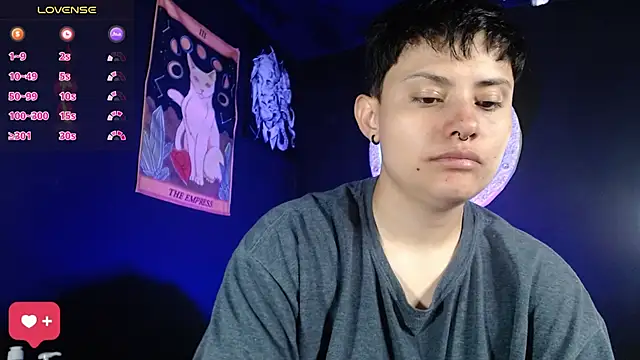 girl intense444 online show from January 8, 2026, 1:17 pm