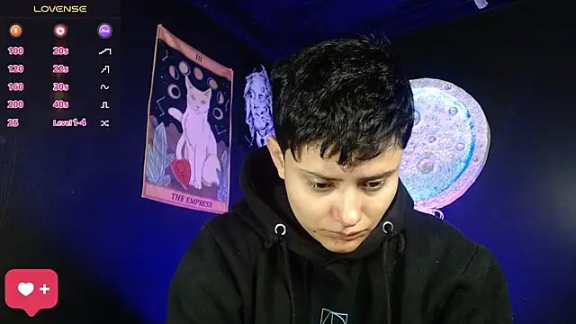 girl intense444 online show from November 24, 2025, 1:00 pm