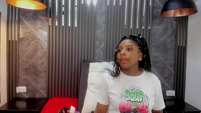 GabyFlowers online show from January 21, 2025, 12:29 pm